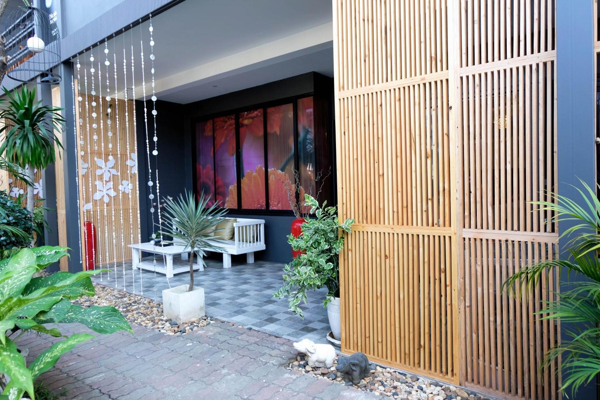 Baan Poon Garden Resort Strand von Chaweng